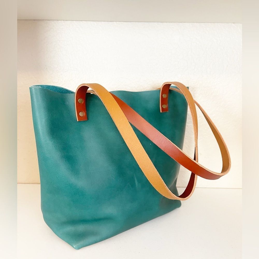 Portland Leather medium tote bag in Caribbean limited edition. - Picture 10 of 15
